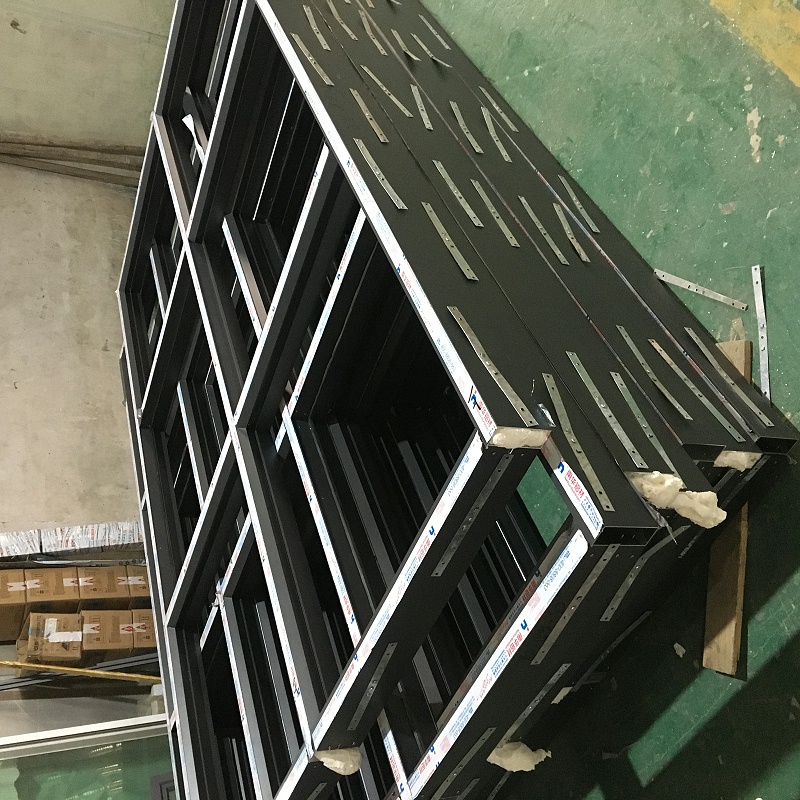 有了樓上樓這款高端鋁合金門窗，每晚都是平安夜！